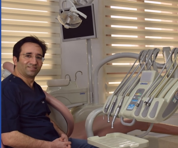 دکتر مهدی کریمی، دندانپزشک ترمیمی